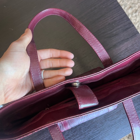 Vintage Victoria Secret Burgundy Hand Bag - Picture 4 of 8